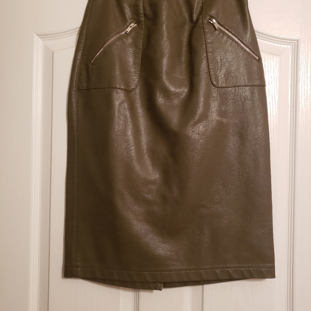Leather skirt